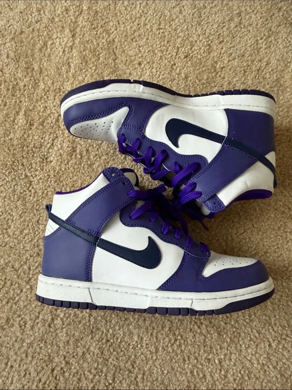 Nike Dunk High GS Purple and White High-Top Sneakers